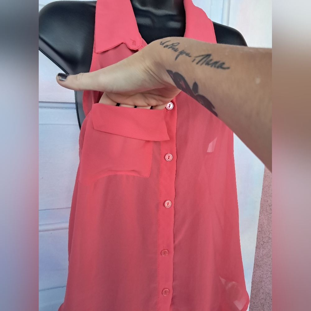 Lush Coral Sheer Racerback Sleeveless Buttonup Blouse! W/ Pocket No Size Tag Euc - Picture 3 of 8